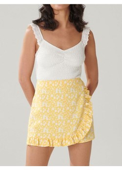 Sinsay - Bluzka z marszczeniem i koronkowymi ramiączkami - kremowy ze sklepu Sinsay w kategorii Bluzki damskie - zdjęcie 187266441