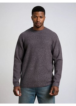 Sinsay - Prążkowany sweter - fioletowy - id: 789FZ-45X - marki Sinsay - 187266472 Sinsay - Prążkowany sweter - fioletowy ze sklepu Sinsay w kategorii Swetry męskie - zdjęcie 187266472