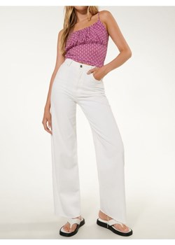 Sinsay - Top na ramiączkach z marszczeniem przy dekolcie i geometrycznym wzorem - wielobarwny - id: 9010J-MLC - marki Sinsay - 187266533 Sinsay - Top na ramiączkach z marszczeniem przy dekolcie i geometrycznym wzorem - wielobarwny ze sklepu Sinsay w kategorii Bluzki damskie - zdjęcie 187266533