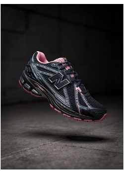 Sneakersy New Balance U1906RCU Czarny ze sklepu eobuwie.pl w kategorii Buty sportowe damskie - zdjęcie 187268311