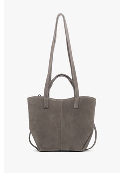 Estro: Szarobrązowa torebka damska z długimi rączkami z włoskiego weluru naturalnego Premium ze sklepu Estro w kategorii Torby Shopper bag - zdjęcie 187270084