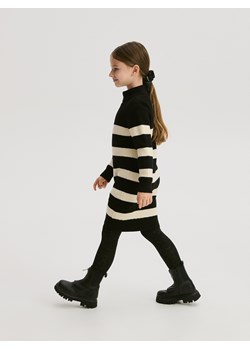 Reserved - Dzianinowa sukienka w paski - wielobarwny - id: 800FH-MLC - marki Reserved - 187275572 Reserved - Dzianinowa sukienka w paski - wielobarwny ze sklepu Reserved w kategorii Swetry dziewczęce - zdjęcie 187275572