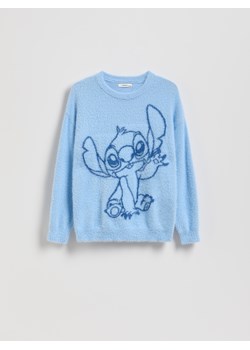 Reserved - Sweter Lilo i Stitch z wiskozą - jasnoniebieski - id: 835FH-05X - marki Reserved - 187275580 Reserved - Sweter Lilo i Stitch z wiskozą - jasnoniebieski ze sklepu Reserved w kategorii Swetry dziewczęce - zdjęcie 187275580