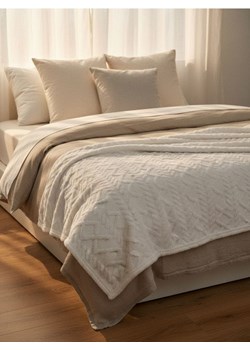 Sinsay - Narzuta na łóżko - kremowy - id: 2678O-01X - marki Sinsay - 187276273 Sinsay - Narzuta na łóżko - kremowy ze sklepu Sinsay w kategorii Narzuty i kapy - zdjęcie 187276273