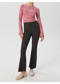 Sinsay - Prążkowana bluzka typu crop z długim rękawem i falowanym wykończeniem - czerwony ze sklepu Sinsay w kategorii Bluzki damskie - zdjęcie 187276393