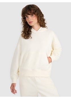 Damska bluza nierozpinana z kapturem 4F 4FWAW25TSWSF1887 - beżowa - id: 345611 - marki 4F - 187277323 Damska bluza nierozpinana z kapturem 4F 4FWAW25TSWSF1887 - beżowa ze sklepu Sportstylestory.com w kategorii Bluzy damskie - zdjęcie 187277323