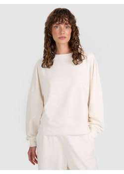 Damska bluza nierozpinana bez kaptura 4F 4FWAW25TSWSF1888 - beżowa - id: 345607 - marki 4F - 187277351 Damska bluza nierozpinana bez kaptura 4F 4FWAW25TSWSF1888 - beżowa ze sklepu Sportstylestory.com w kategorii Bluzy damskie - zdjęcie 187277351