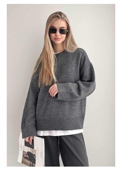 Happiness Istanbul Sweter w kolorze antracytowym - id: 17733004 - marki Happiness Istanbul - 187277624 Happiness Istanbul Sweter w kolorze antracytowym ze sklepu Limango Polska w kategorii Swetry damskie - zdjęcie 187277624