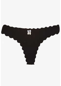 Czarne Bawełniane Majtki Stringi z Prążkowanej Tkaniny Eziane - id: 401775 - marki born2be - 187279580 Czarne Bawełniane Majtki Stringi z Prążkowanej Tkaniny Eziane ze sklepu born2be.pl w kategorii Majtki damskie - zdjęcie 187279580