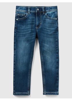 Benetton Dżinsy w kolorze granatowym ze sklepu Limango Polska w kategorii Spodnie i półśpiochy - zdjęcie 187283682