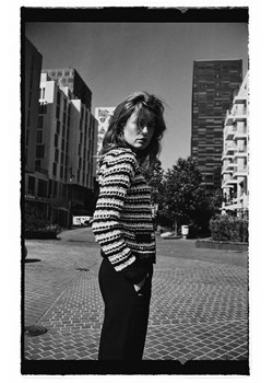 Kardigan w paski czarny - id: 32284 - marki Moodo.pl - 187285092 Kardigan w paski czarny ze sklepu Moodo.pl w kategorii Swetry damskie - zdjęcie 187285092