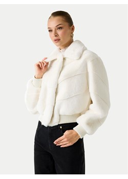 Marciano Guess Futro 5BGL11 7375A Biały Regular Fit - id: 0000305452986 - marki Marciano Guess - 187285512 Marciano Guess Futro 5BGL11 7375A Biały Regular Fit ze sklepu MODIVO w kategorii Kurtki damskie - zdjęcie 187285512