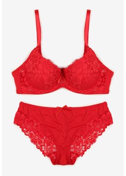 Czerwony Komplet Biustonosz i Majtki Typu Figi Ozdobiony Koronką Ezivane - id: 401863 - marki born2be - 187290062 Czerwony Komplet Biustonosz i Majtki Typu Figi Ozdobiony Koronką Ezivane ze sklepu born2be.pl w kategorii Komplety bielizny damskiej - zdjęcie 187290062