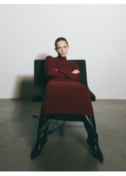 Reserved - Dzianinowa sukienka z wycięciem - burgundowy ze sklepu Reserved w kategorii Sukienki - zdjęcie 187290702