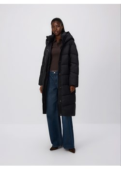 Reserved - Pikowana kurtka z kapturem - czarny ze sklepu Reserved w kategorii Kurtki damskie - zdjęcie 187290870
