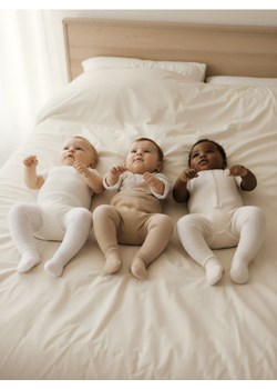 Sinsay - Rajstopy niemowlęce 3 pack - kremowy - id: 616GS-02X - marki Sinsay - 187291683 Sinsay - Rajstopy niemowlęce 3 pack - kremowy ze sklepu Sinsay w kategorii Rajstopy dziecięce - zdjęcie 187291683