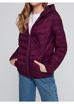 Sinsay - Pikowana kurtka z kapturem - bordowy - id: 7706A-83X - marki Sinsay - 187291701 Sinsay - Pikowana kurtka z kapturem - bordowy ze sklepu Sinsay w kategorii Kurtki damskie - zdjęcie 187291701