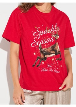 Sinsay - Bawełniana koszulka z nadrukiem świątecznym - czerwony - id: 901GS-33X - marki Sinsay - 187291721 Sinsay - Bawełniana koszulka z nadrukiem świątecznym - czerwony ze sklepu Sinsay w kategorii Bluzki damskie - zdjęcie 187291721