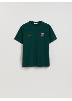 Reserved - T-shirt regular ze świątecznym nadrukiem - ciemnozielony ze sklepu Reserved w kategorii T-shirty męskie - zdjęcie 187294391