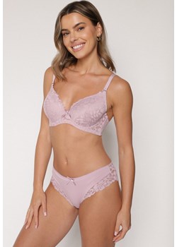 Jasnofioletowy Klasyczny Komplet Biustonosz i Majtki Figi z Koronką Ezilene - id: 401880 - marki born2be - 187294721 Jasnofioletowy Klasyczny Komplet Biustonosz i Majtki Figi z Koronką Ezilene ze sklepu born2be.pl w kategorii Komplety bielizny damskiej - zdjęcie 187294721