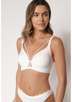 Biały Biustonosz z Ozdobnymi Paskami Zetessa - id: 401899 - marki born2be - 187294811 Biały Biustonosz z Ozdobnymi Paskami Zetessa ze sklepu born2be.pl w kategorii Biustonosze - zdjęcie 187294811