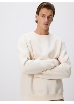 Reserved - Gładka bluza z bawełną - złamana biel - id: 6928H-01X - marki Reserved - 187296224 Reserved - Gładka bluza z bawełną - złamana biel ze sklepu Reserved w kategorii Bluzy męskie - zdjęcie 187296224