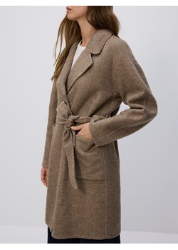 Reserved - Płaszcz handmade z paskiem - brązowy - id: VZ703-74M - marki Reserved - 187296650 Reserved - Płaszcz handmade z paskiem - brązowy ze sklepu Reserved w kategorii Płaszcze damskie - zdjęcie 187296650