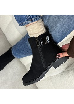 Czarne zamszowe botki damskie na traperze Potocki 19314 - id: 32306 - marki Potocki - 187303572 Czarne zamszowe botki damskie na traperze Potocki 19314 ze sklepu suzana.pl w kategorii Botki - zdjęcie 187303572