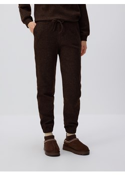 Reserved - Dzianinowe spodnie - ciemnobrązowy - id: 884GA-89M - marki Reserved - 187304813 Reserved - Dzianinowe spodnie - ciemnobrązowy ze sklepu Reserved w kategorii Spodnie damskie - zdjęcie 187304813