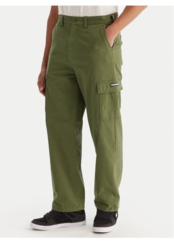 DC Shoes Spodnie cargo Worker Baggy Chino Cargo EDYNP03170 Zielony Relaxed Fit ze sklepu MODIVO w kategorii Spodnie męskie - zdjęcie 187306403