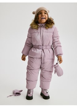 Reserved - PIkowany kombinezon z ociepleniem - fioletowy - id: 203EX-40X - marki Reserved - 187308204 Reserved - PIkowany kombinezon z ociepleniem - fioletowy ze sklepu Reserved w kategorii Kombinezony dziewczęce - zdjęcie 187308204