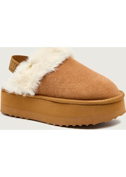 Liu Jo Mule JANE 10 | zamsz | shearling - id: LC255W000023470 - marki Liu Jo - 187309071 Liu Jo Mule JANE 10 | zamsz | shearling ze sklepu Gomez Fashion Store w kategorii Śniegowce damskie - zdjęcie 187309071