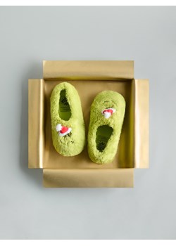 Reserved - Kapcie Grinch - zielony ze sklepu Reserved w kategorii Kapcie dziecięce - zdjęcie 187312483