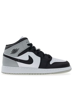 Buty młodzieżowe Nike Air Jordan 1 Mid DQ8423-101 - biało-czarne - id: 3241331 - marki Jordan - 187312842 Buty młodzieżowe Nike Air Jordan 1 Mid DQ8423-101 - biało-czarne ze sklepu streetstyle24.pl w kategorii Buty sportowe dziecięce - zdjęcie 187312842