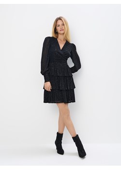 Mohito - Sukienka mini z metalizowaną nitką - czarny - id: 421CW-99X - marki Mohito - 187314523 Mohito - Sukienka mini z metalizowaną nitką - czarny ze sklepu Mohito w kategorii Sukienki - zdjęcie 187314523