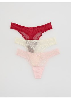 Reserved - Siateczkowe majtki stringi 3 pack - czerwony - id: 460EZ-33X - marki Reserved - 187315194 Reserved - Siateczkowe majtki stringi 3 pack - czerwony ze sklepu Reserved w kategorii Majtki damskie - zdjęcie 187315194