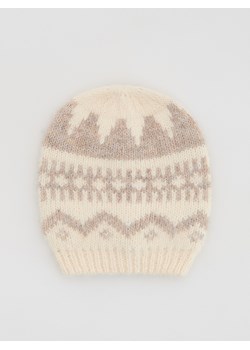 Reserved - Wzorzysta czapka beanie - kremowy - id: 712FF-12X - marki Reserved - 187322284 Reserved - Wzorzysta czapka beanie - kremowy ze sklepu Reserved w kategorii Czapki zimowe damskie - zdjęcie 187322284