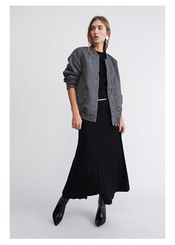 Oui Kurtka w kolorze czarnym ze sklepu Limango Polska w kategorii Kurtki damskie - zdjęcie 187323693