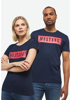 2PAK MUSTANG STYLE ALEX C / ALINA C LOGO TEE MĘSKI/DAMSKI T-SHIRT KOSZULKA NADRUK LOGO BLUE NIGHTS 1013223 4085 ze sklepu YouNeedit.pl w kategorii Bluzki damskie - zdjęcie 187330293
