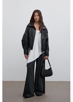 Estro: Czarna torebka damska typu shoulder bag z włoskiej skóry naturalnej Premium ze sklepu Estro w kategorii Torebki damskie - zdjęcie 187330301