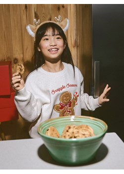 Reserved - Świąteczna bluza z pierniczkiem - złamana biel ze sklepu Reserved w kategorii Bluzy dziewczęce - zdjęcie 187331442