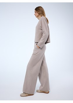 Mohito - Spodnie dresowe - beżowy ze sklepu Mohito w kategorii Spodnie damskie - zdjęcie 187333770
