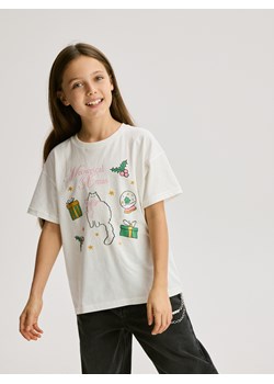 Reserved - Świąteczny t-shirt z nadrukiem - złamana biel ze sklepu Reserved w kategorii Bluzki dziewczęce - zdjęcie 187334020