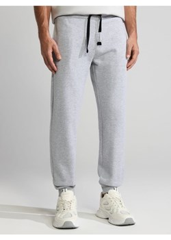 Sinsay - Spodnie jogger - szary ze sklepu Sinsay w kategorii Spodnie męskie - zdjęcie 187340264