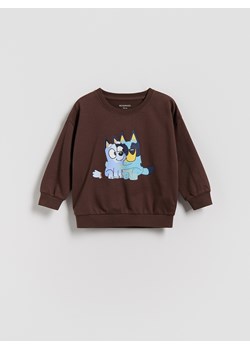 Reserved - Bawełniany longsleeve Bluey - brązowy ze sklepu Reserved w kategorii Bluzy chłopięce - zdjęcie 187347493