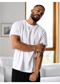 Sinsay - Koszulka w stylu basic - biały ze sklepu Sinsay w kategorii T-shirty męskie - zdjęcie 187348360