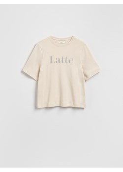 Reserved - T-shirt z haftowanym napisem - beżowy ze sklepu Reserved w kategorii Bluzki damskie - zdjęcie 187351661