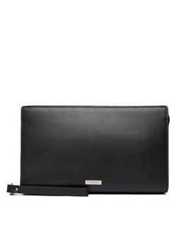 Kosmetyczka Calvin Klein Plaque Wash Bag LV04D1109G Czarny ze sklepu eobuwie.pl w kategorii Kosmetyczki - zdjęcie 187352260