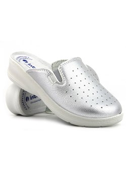 Klapki damskie sanitarne Inblu 50-34, srebrne ze sklepu ulubioneobuwie w kategorii Klapki damskie - zdjęcie 187353291
