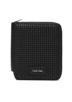 Calvin Klein Portfel Embossed Woven Zip Billfold LV04D1112G Czarny ze sklepu MODIVO w kategorii Portfele męskie - zdjęcie 187359361